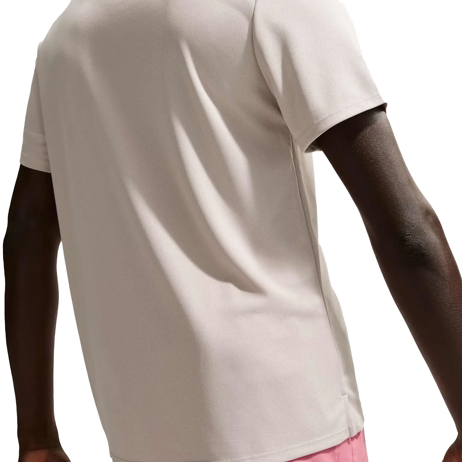 Camiseta Nike Dri-FIT UV Miller Masculina Bege vista traseira